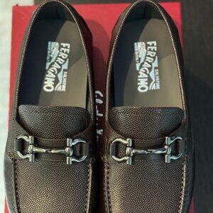 BRAND NEW MENS FERRAGAMO LOAFERS